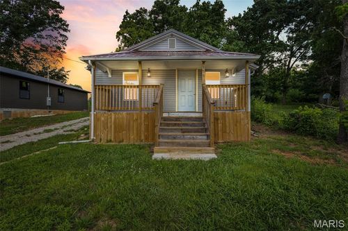 906 Stone St, Potosi, MO, 63664-2119 | Card Image