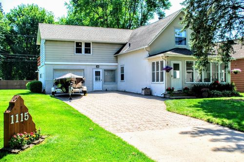1115 S 5th St, Brainerd, MN, 56401-4001 | Card Image