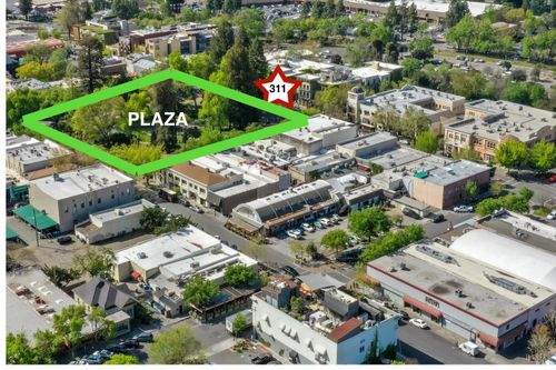 311 Healdsburg Ave, Healdsburg, CA, 95448-4105 | Card Image