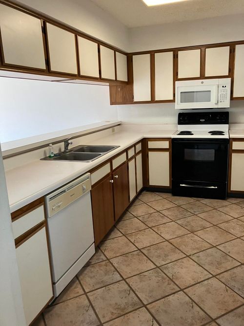 apt-303n-3930 S Roosevelt Blvd, Key West, FL, 33040-5177 | Card Image