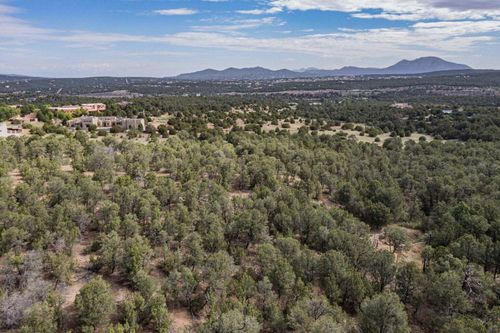 15 Soaring Hawk Ct, Tijeras, NM, 87059-7546 | Card Image