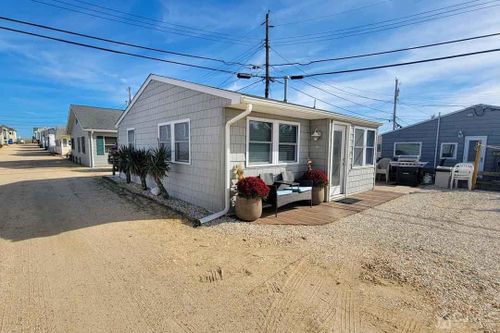 31 E Bonita Way, Lavallette, NJ, 08735-1302 | Card Image