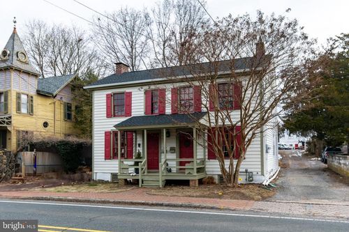 208 Harrison St, Frenchtown, NJ, 08825-1111 | Card Image