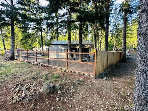 141 N Chinook Dr N, Hoodsport, WA, 98548-9801 | Card Image