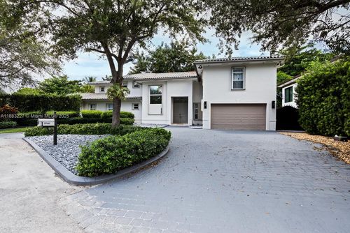 5740 Sw 59th Pl, South Miami, FL, 33143-2272 | Card Image