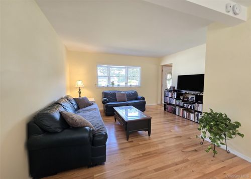 119 Noel Dr, Centereach, NY, 11720-2235 | Card Image