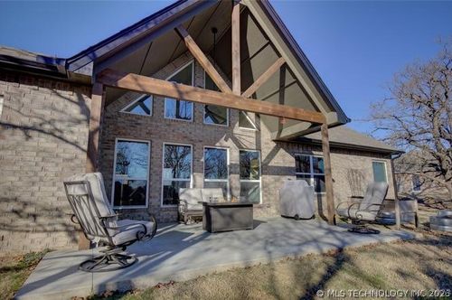 1820 45th Pl, Sand Springs, OK, 74063-7059 | Card Image