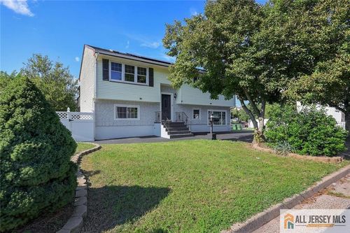 47 Gaskill Ave, Edison, NJ, 08817-3400 | Card Image