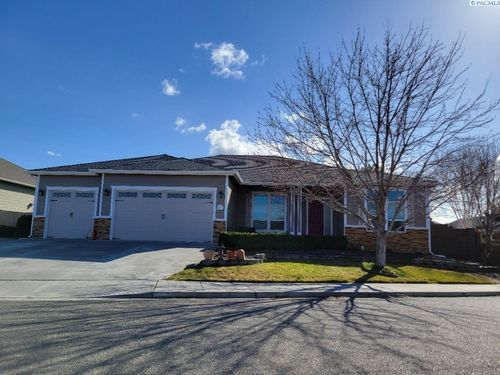 5603 W 15th Ave, Kennewick, WA, 99338-2303 | Card Image