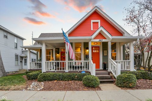 140 N Main St, Zionsville, IN, 46077-1430 | Card Image