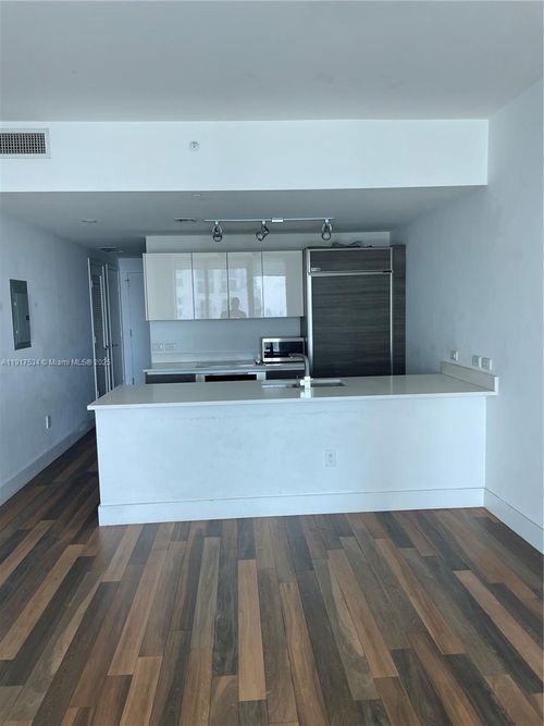 apt-4111-1100 S Miami Ave, Miami, FL, 33130-4181 | Card Image