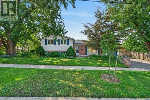 36 Dallington Drive, Toronto (Don Valley Village), ON, M2J2G3 | Card Image