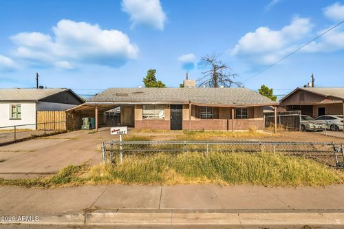 4641 N 71st Ave, Phoenix, AZ, 85033-1404 | Card Image