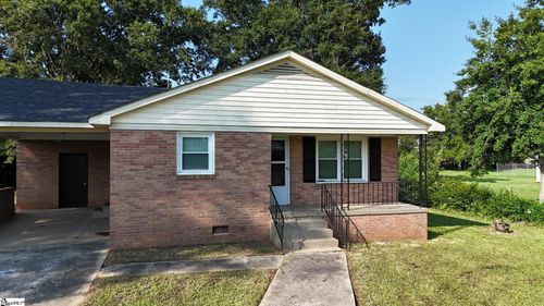 86 Grove St, Clinton, SC, 29325-4520 | Card Image