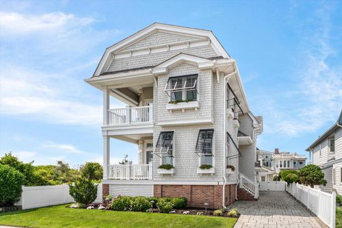 1 108th St, Stone Harbor, NJ, 08247-1108 | Card Image