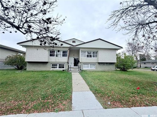 2439 Harvey St, Regina, SK, S4N2N5 | Card Image