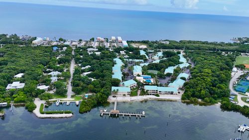 m4-87200 Overseas Hwy, Islamorada, FL, 33036-3104 | Card Image