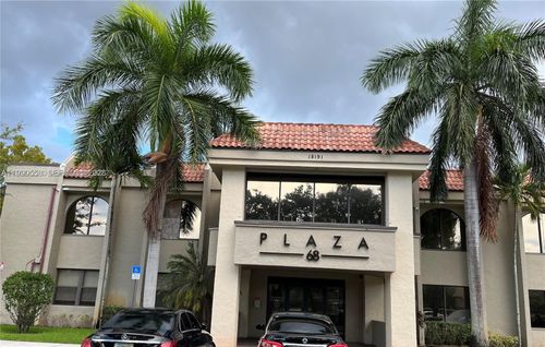221-18191 Nw 68th Ave, Hialeah, FL, 33015-3998 | Card Image