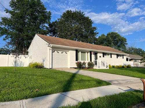 709 Coral Way, Neptune, NJ, 07753-2901 | Card Image
