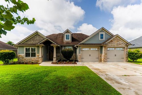 3923 Karaline Circle, Valdosta, GA, 31605 | Card Image