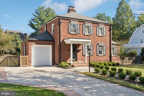 601 Hillwood Ave, FALLS CHURCH, VA, 22042-2414 | Card Image