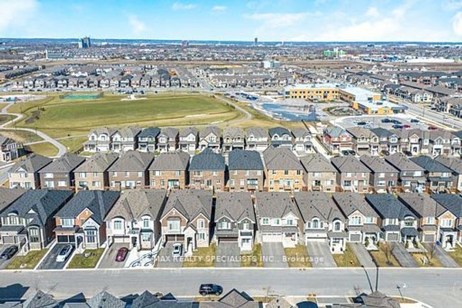 882 Magnolia Terr, House other with 4 bedrooms, 3 bathrooms and 2 parking in Milton ON | Image 39