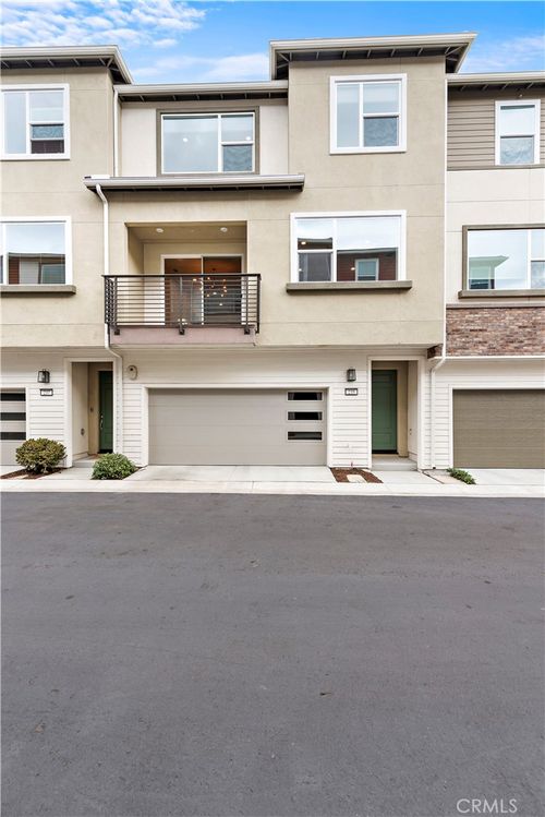 235 Carmona, Lake Forest, CA, 92630-7633 | Card Image