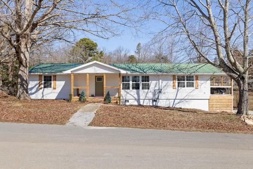 120 Dennis Rd, TRENTON, GA, 30752-5601 | Card Image