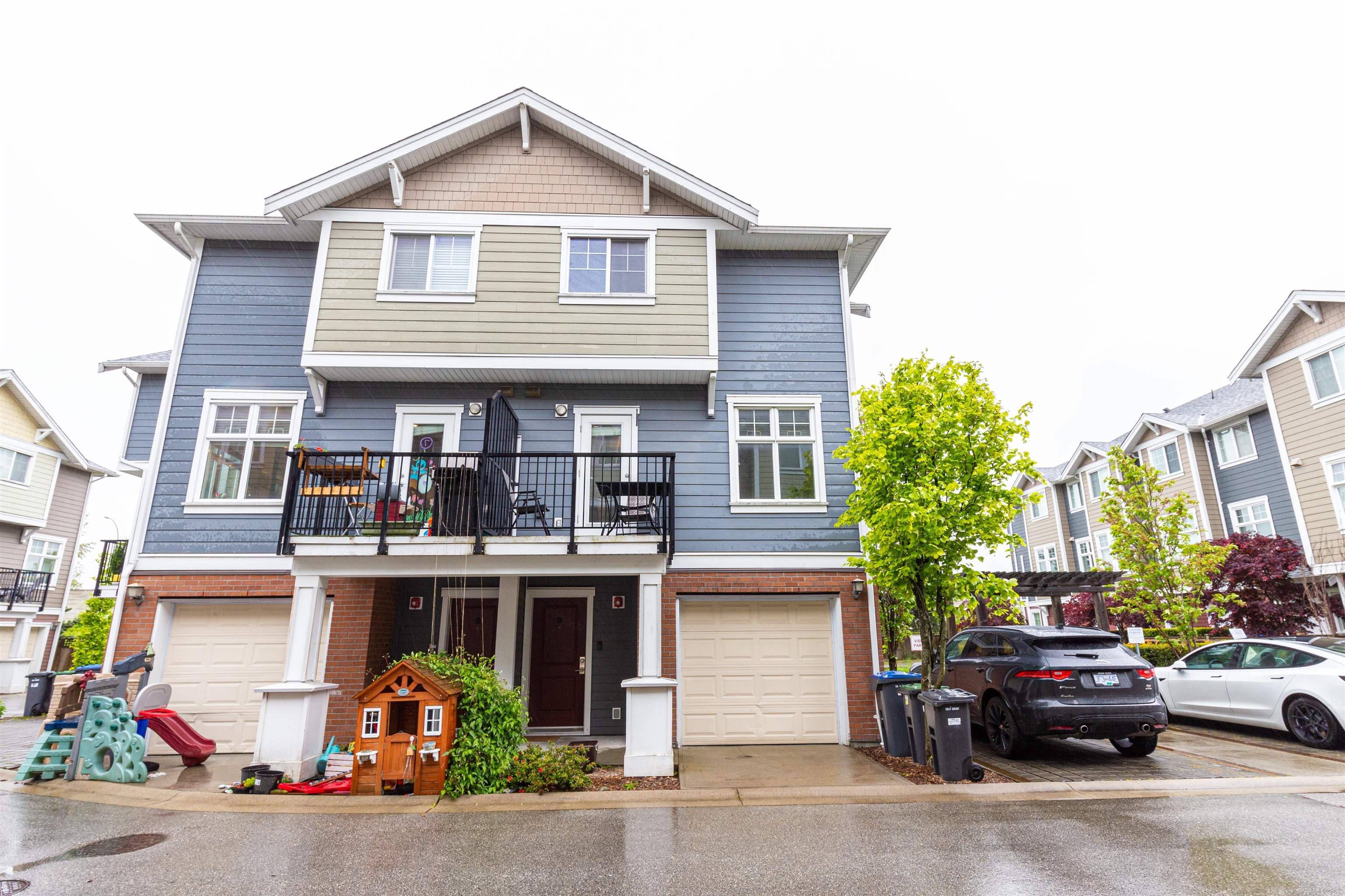 9 - 1135 Ewen Avenue, Townhouse with 2 bedrooms, 1 bathrooms and 1 parking in New Westminster BC | Image 1