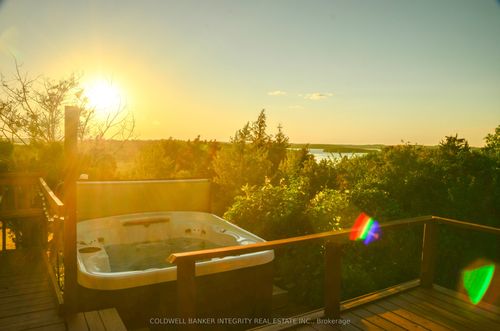426 Sunset Cres, Roseneath, ON, K0K2X0 | Card Image