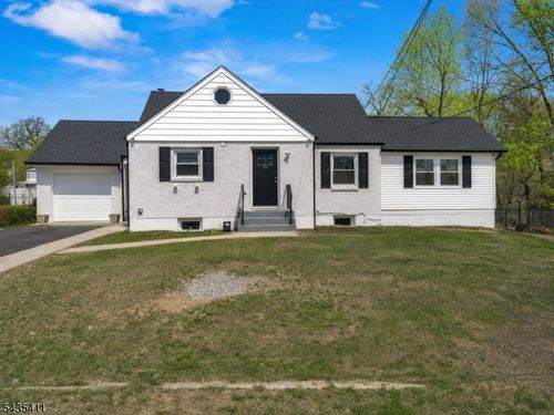 29 Stansfield Pl, North Haledon, NJ, 07508-1639 | Card Image