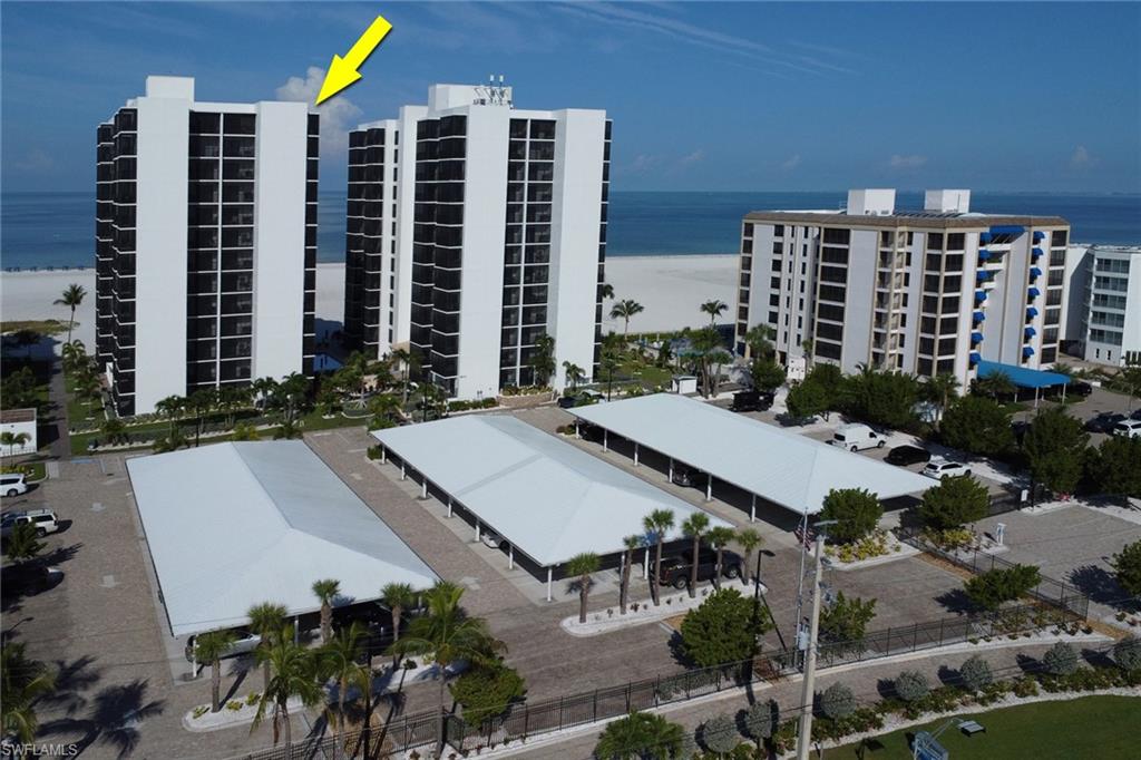 Residential in FORT MYERS BEACH 4