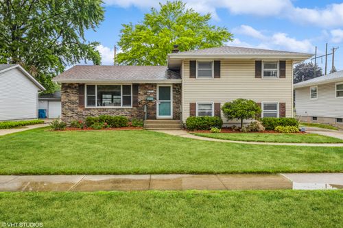 9214 Wildwood Dr, Highland, IN, 46322 | Card Image