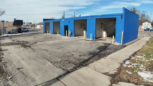 19501 Plymouth Rd, Detroit, MI, 48228-1207 | Card Image