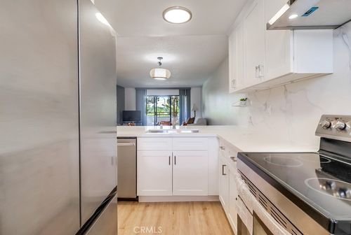 unit-103c-26051 Vermont Ave, Harbor City, CA, 90710-3422 | Card Image