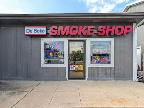 33490 Lexington Ave, De Soto, KS, 66018-8269 | Card Image