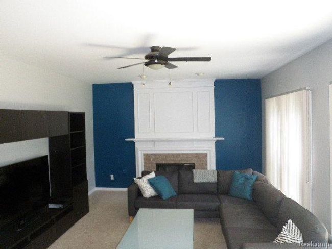 3743 Rolling Hills Rd, House other with 4 bedrooms, 3 bathrooms and null parking in Lake Orion MI | Image 4