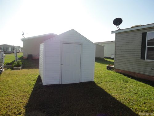 879 Stevens Trl, Raisinville Twp, MI, 48161-4592 | Card Image