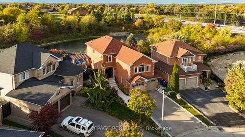 15 Jack Kenny Crt, Bolton, ON, L7E2M5 | Card Image