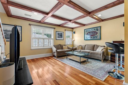 5-5 Hobart Ln, Rockland, MA, 02370-1238 | Card Image