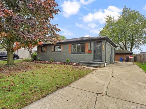 38348 N Jean Court, Westland, MI, 48186 | Card Image