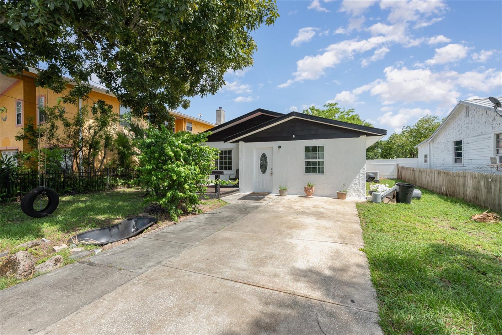 Belmont Ave, New Smyrna Beach, FL 32168
