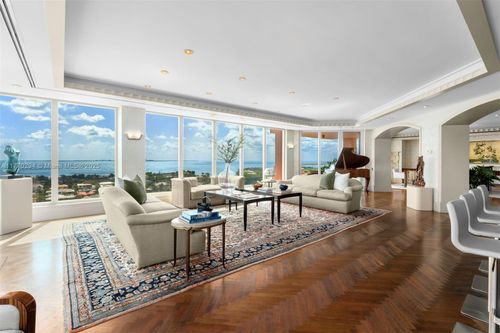 apt-16k-10 Edgewater Dr, Coral Gables, FL, 33133-6969 | Card Image