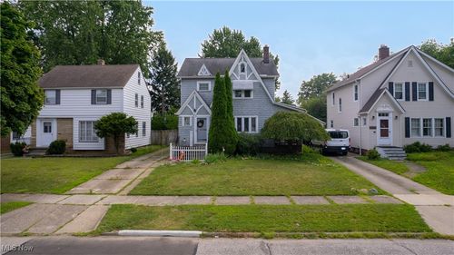 8021 Whitehaven Dr, Parma, OH, 44129-5361 | Card Image