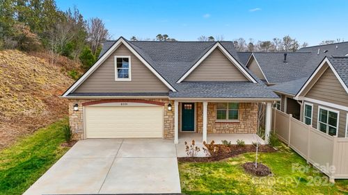 831B Wynnshire Dr, Hickory, NC, 28601 | Card Image
