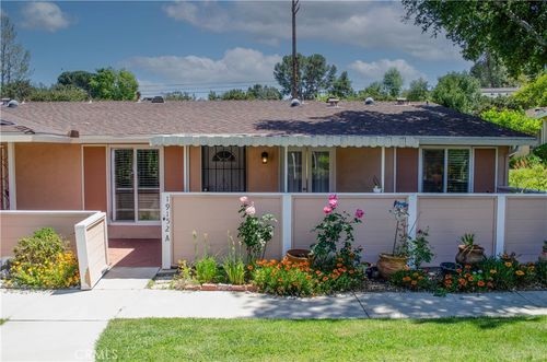a-19152 Avenue Of The Oaks, Newhall, CA, 91321-1415 | Card Image