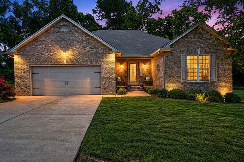 202 Beacon St, Gallatin, TN, 37066-7624 | Card Image