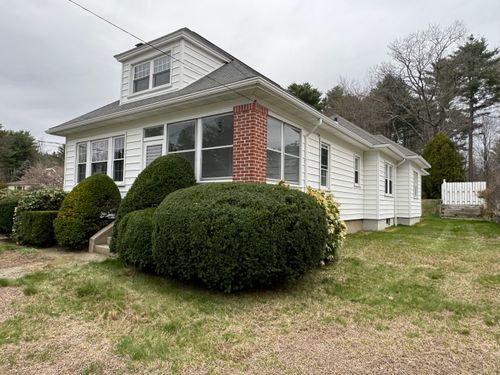 373 Woodstock Ave, Putnam, CT, 06260-1015 | Card Image
