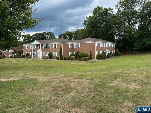 24 Rolling Ridge Rd, Montvale, NJ, 07645-1573 | Card Image
