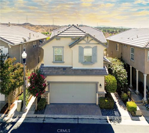 29338 Dakota Dr, Valencia, CA, 91354-0704 | Card Image